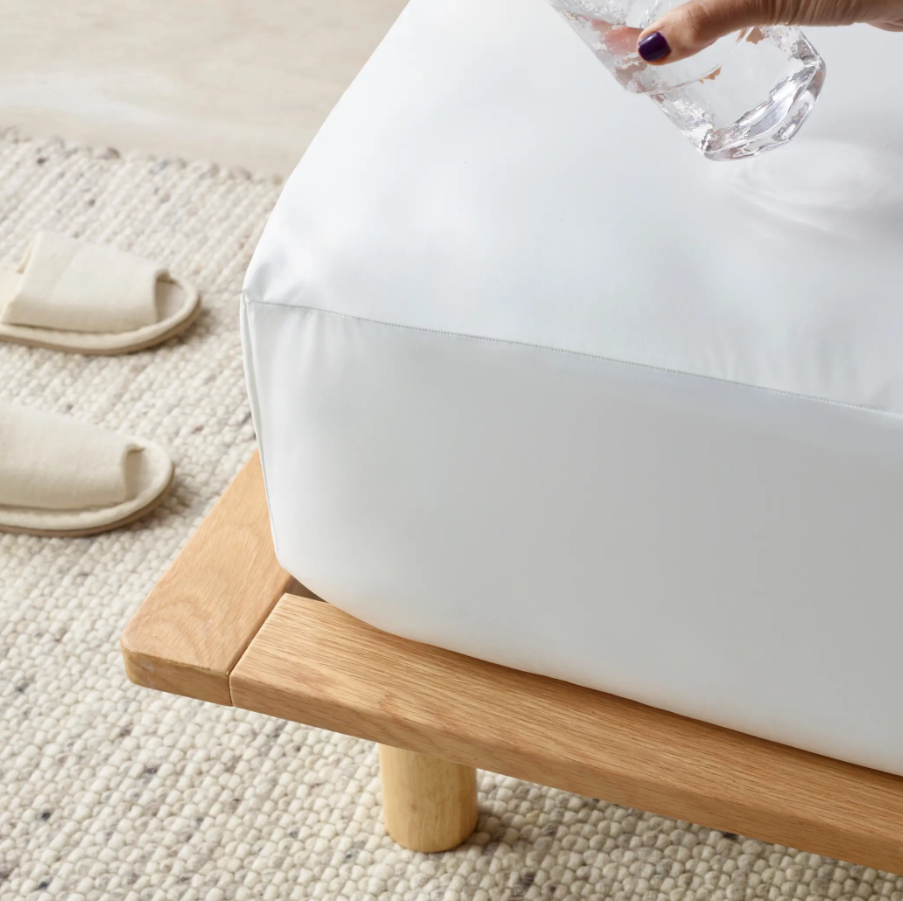 Duratherme Waterproof Mattress Protector  White Bed DTMP StayDry